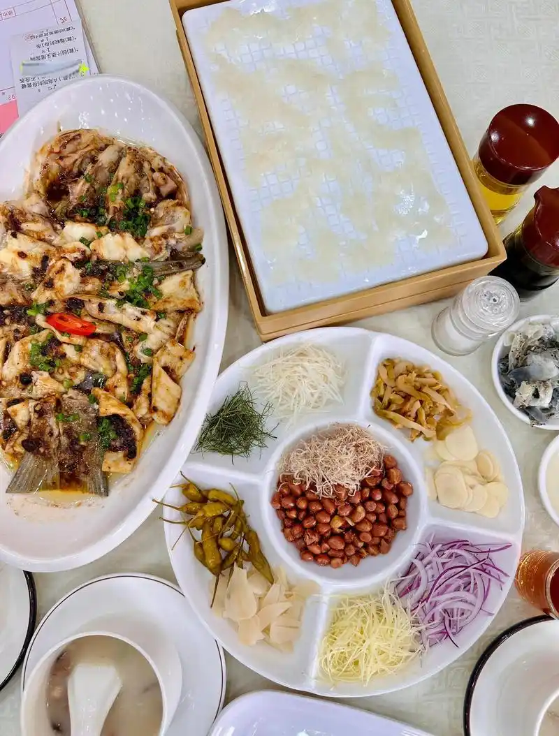 绝地求生新赛季“鲜”味十足：职业选手扎堆冲分，鱼生战术走红训练赛